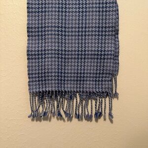 Talbots Houndstooth Blue Fringe Scarf